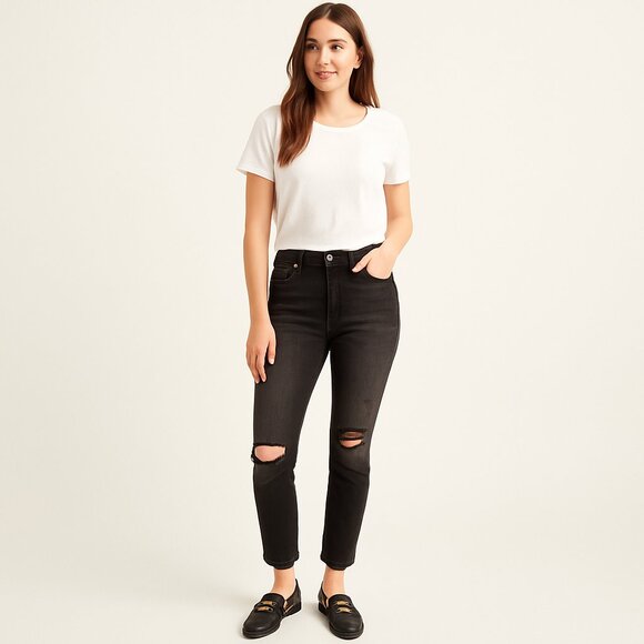 H&M NWT | Black Distressed Loose Fit Mom Jeans Size Women's 14 - Picture 1 of 9